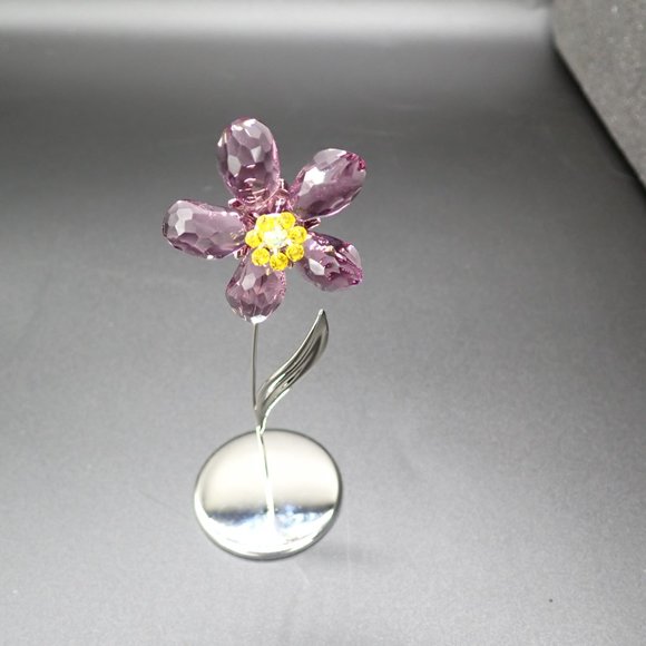 Swarovski Vintage Amethyst Pink/Purple Flower w/stand/Box. - Picture 2 of 8